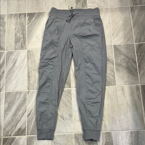 Lululemon Dance Studio Mid Rise Jogger 6 Rhino Gray